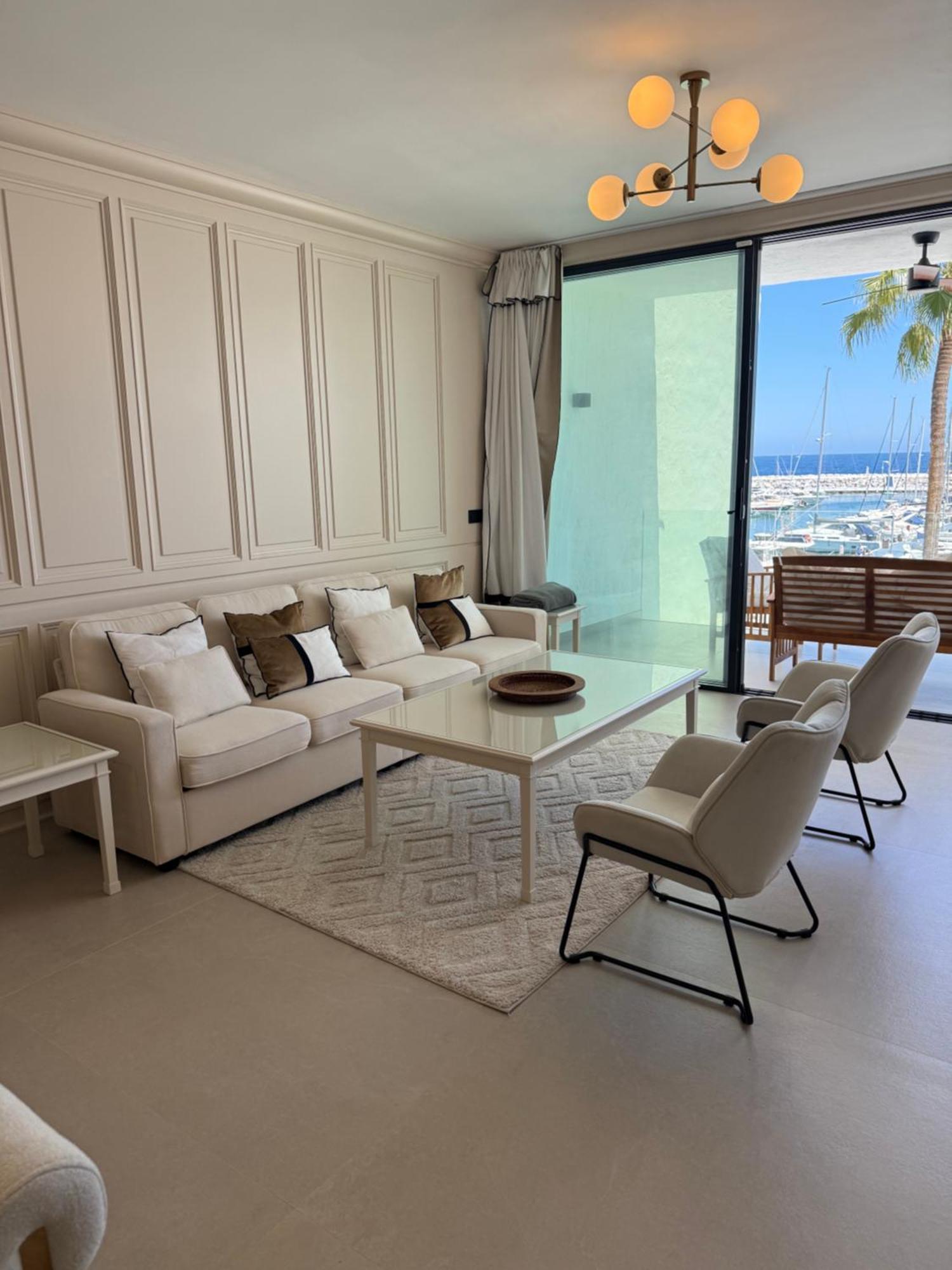 Apartamento 241 Puerto Banus Front Line *